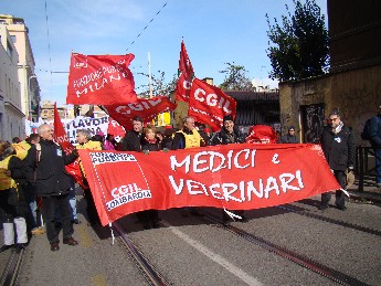 La FPCGIL Medici Lombardia il 13 a Roma