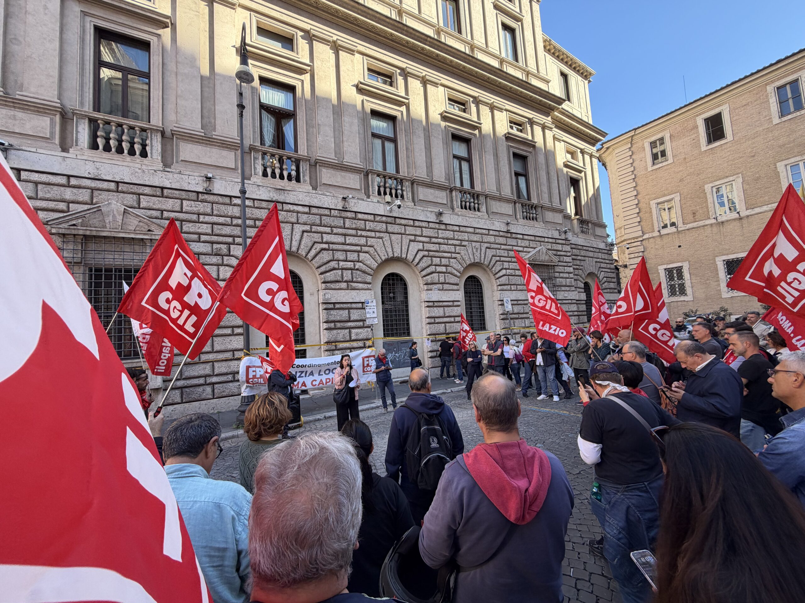 Polizia locale: Fp Cgil, “mancano 16.000 agenti, riforma insulto a professionalità”